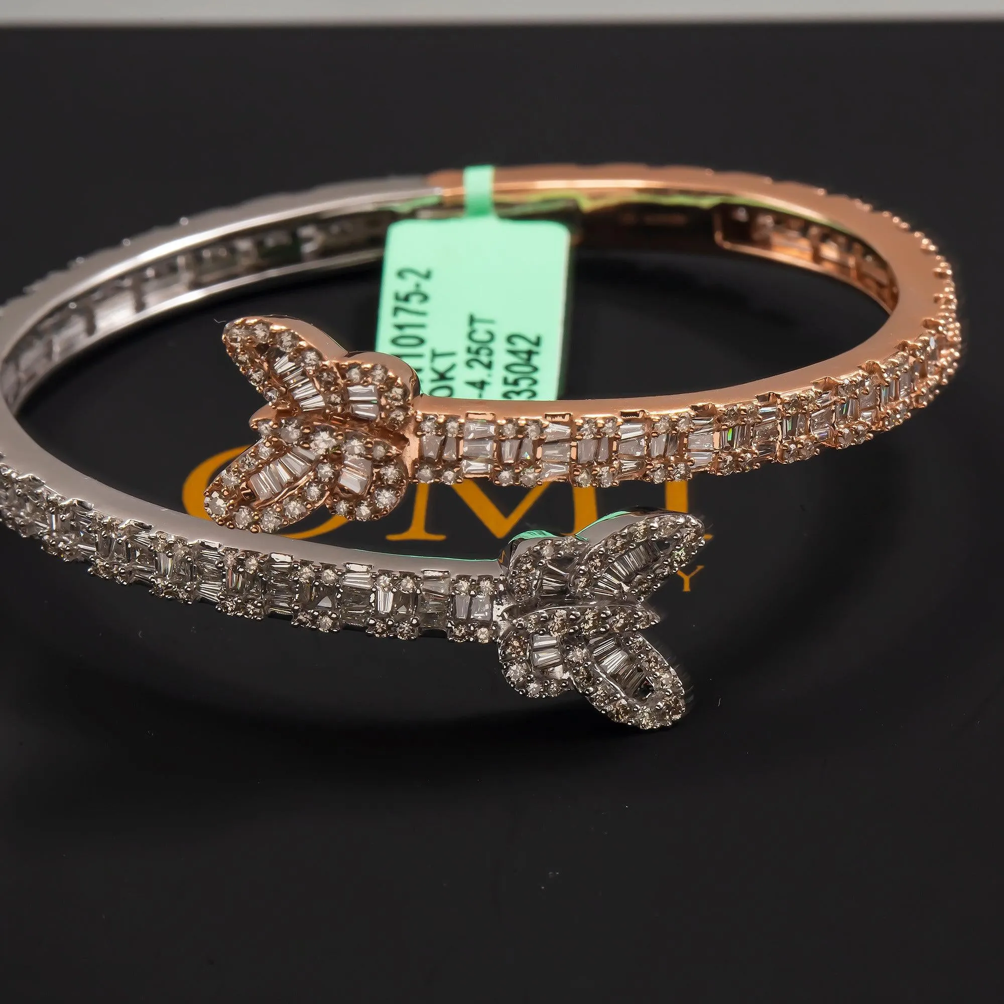 10K GOLD BAGUETTE DIAMONDS OPEN BUTTERFLY BANGLE 4.25 CT