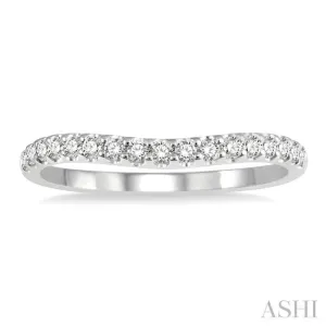 1/4 Ctw Arched Center Round Cut Diamond Wedding Band in 14K White Gold