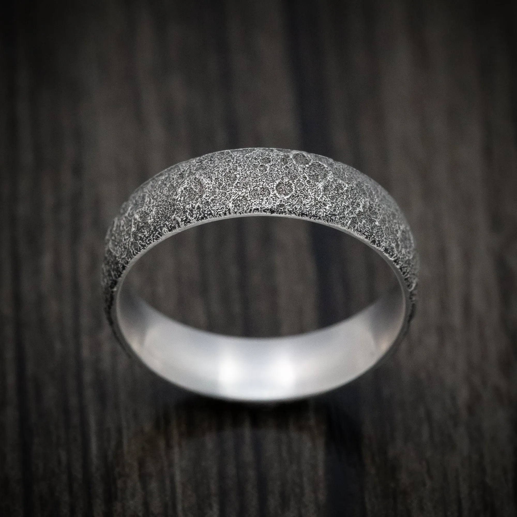 14K White Gold Moon Rock Design Wedding Men's Band