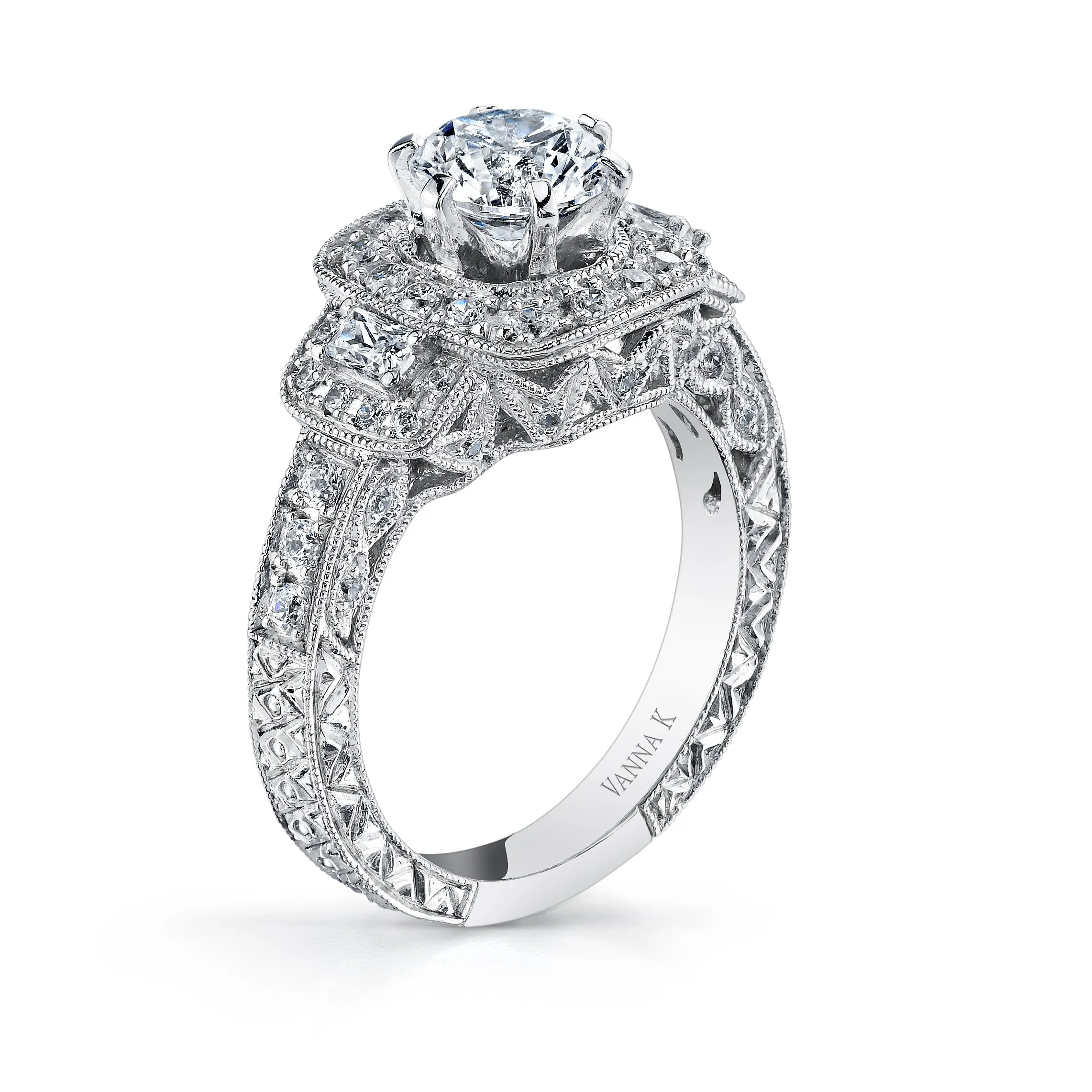 18K White Gold Halo Diamond Engagement Ring