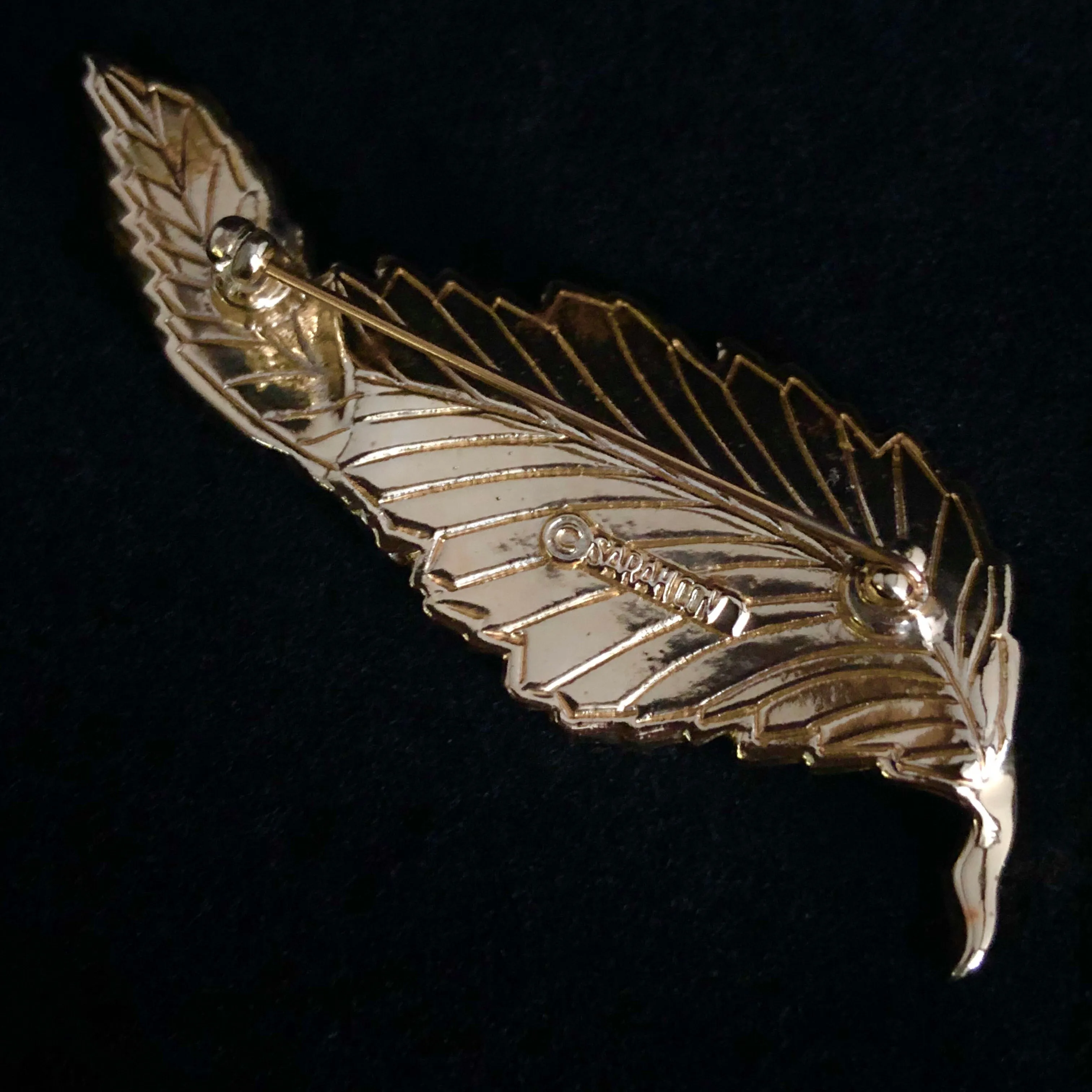 1961 Sarah Coventry Fashion Leaf Brooch