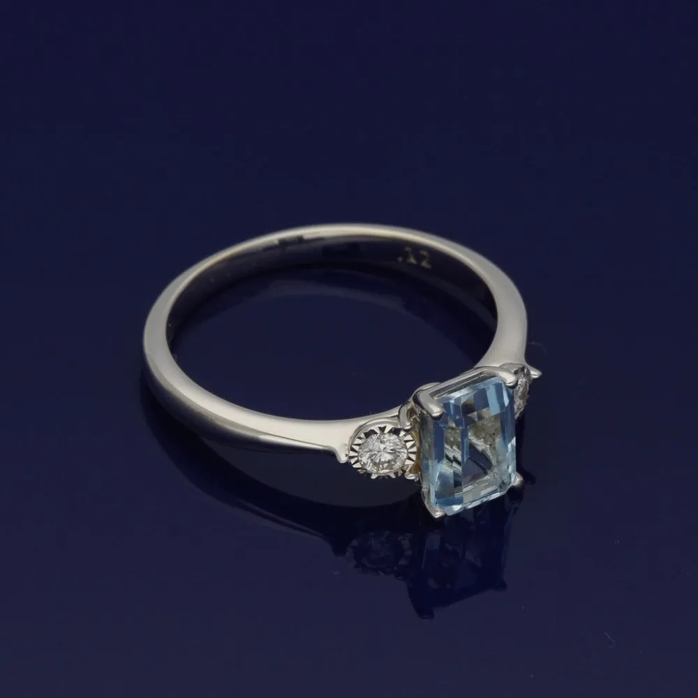 9ct White Gold Blue Topaz & Diamond Trilogy Ring