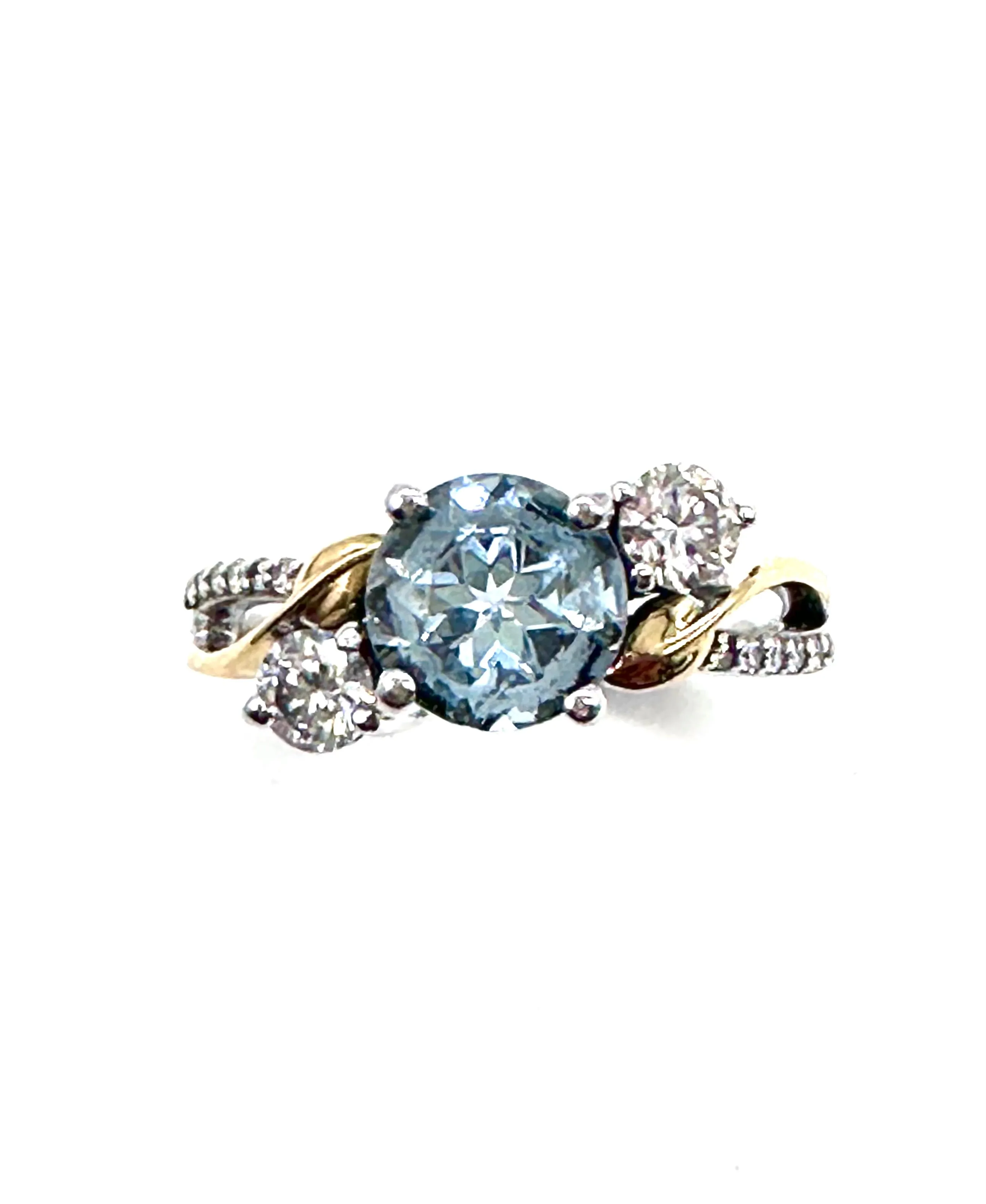 Aquamarine and diamond ring