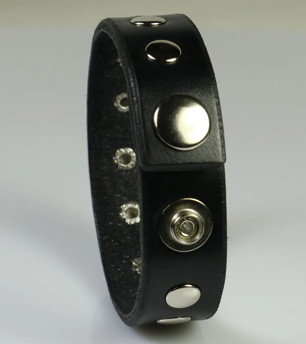 Black Leather Rivet Bracelet 3/4 Inch