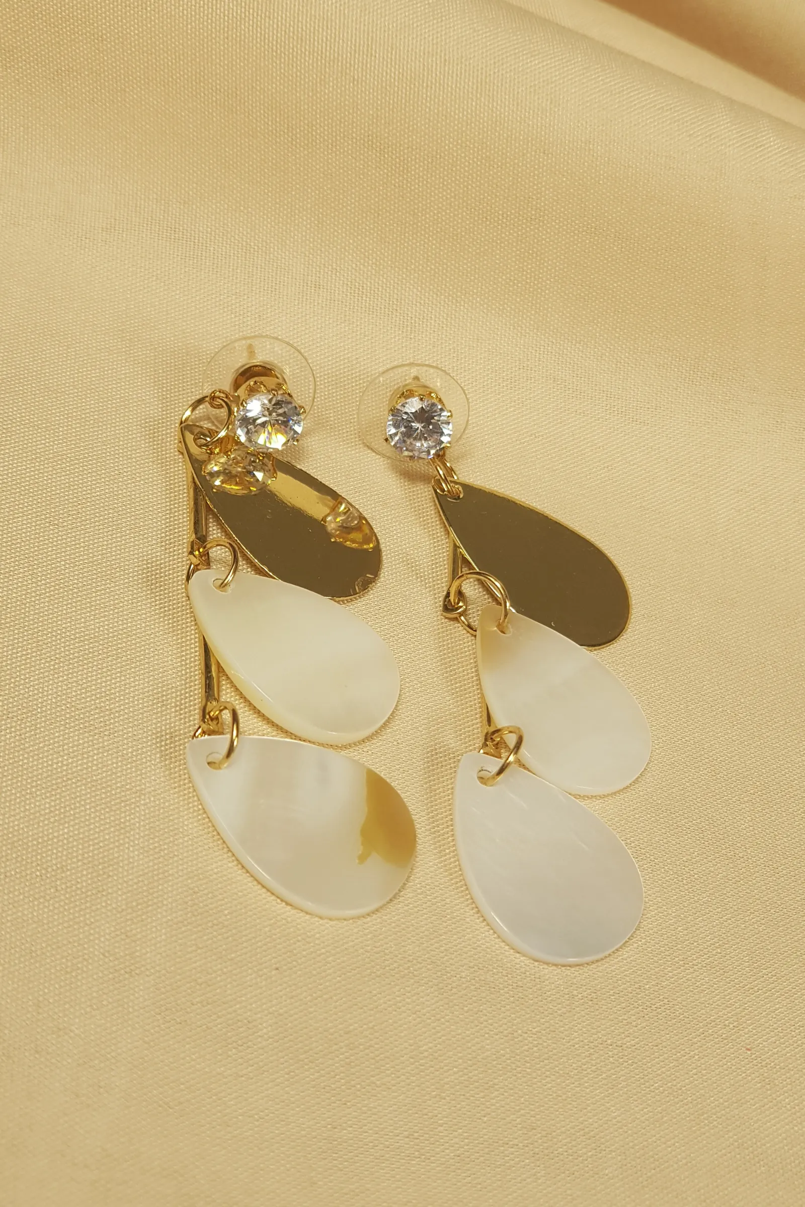 Elegant Layered Shell and Gold Teardrop Earrings with Crystal Stud - LZ007