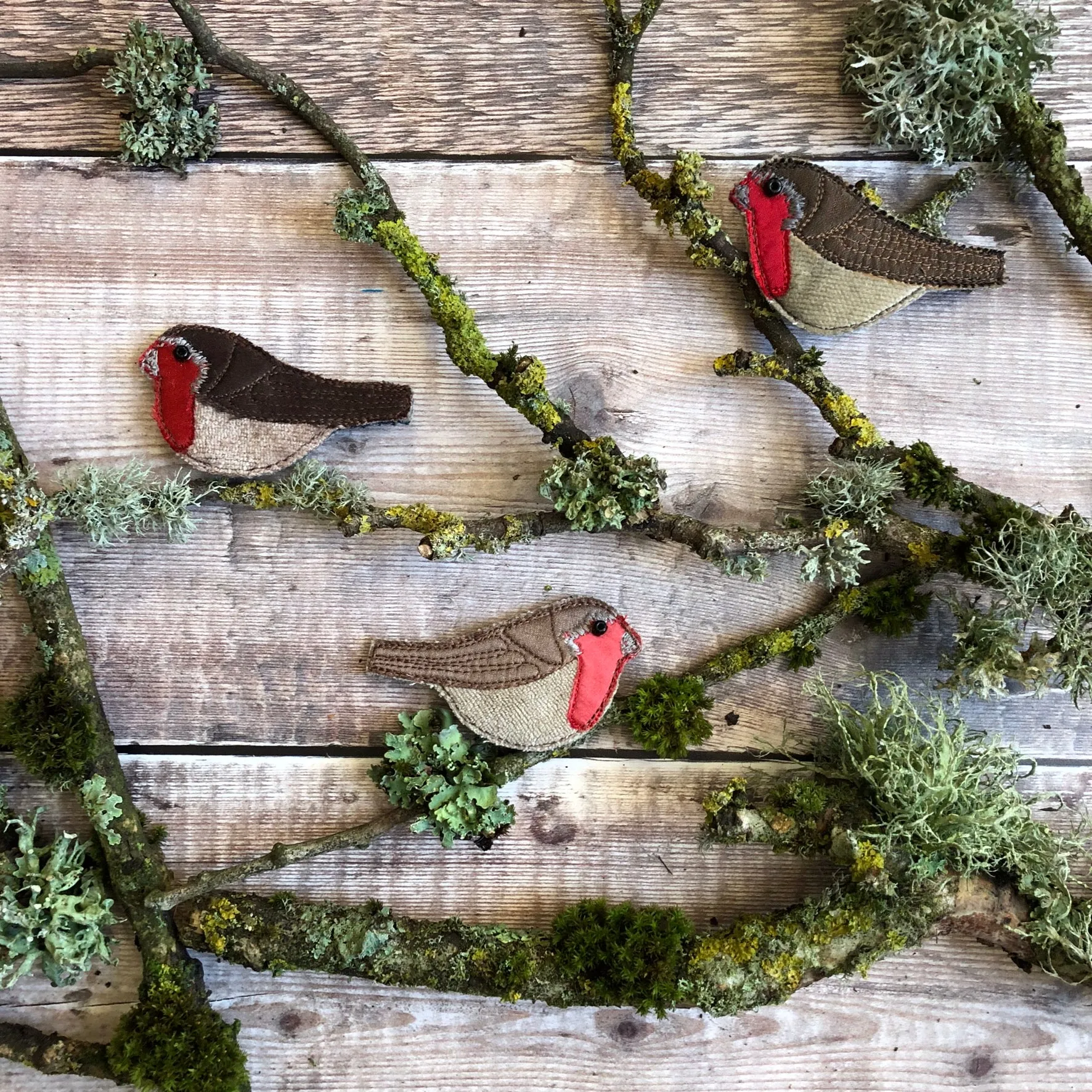 Fabric robin brooch