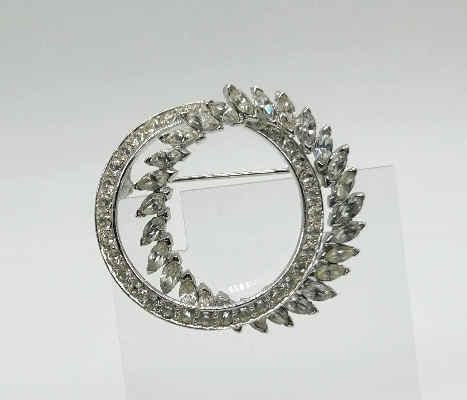 Sparkling Vintage Boucher 4749 Double Circle Brooch