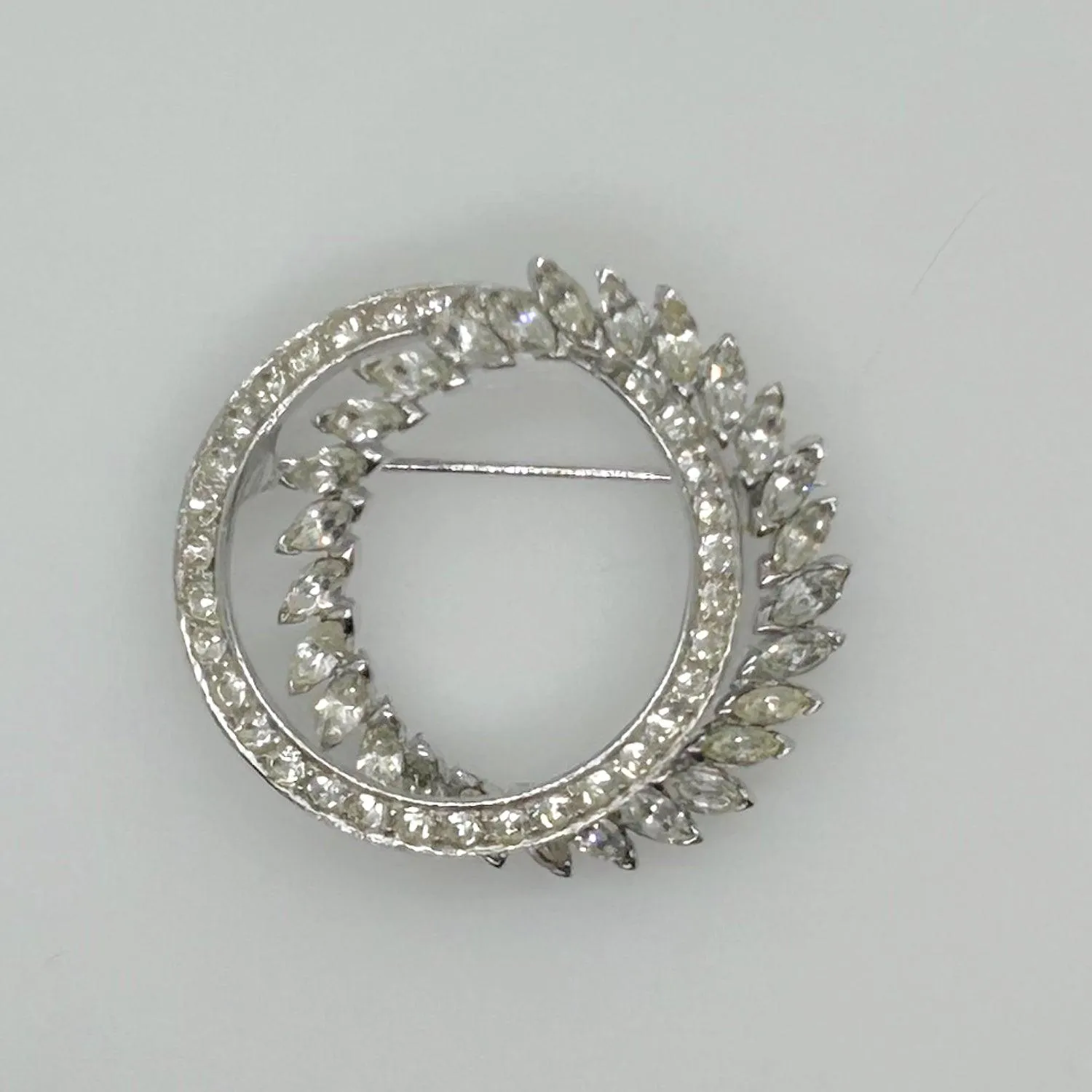 Sparkling Vintage Boucher 4749 Double Circle Brooch