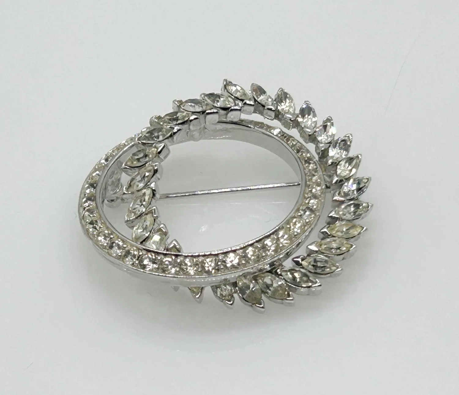 Sparkling Vintage Boucher 4749 Double Circle Brooch