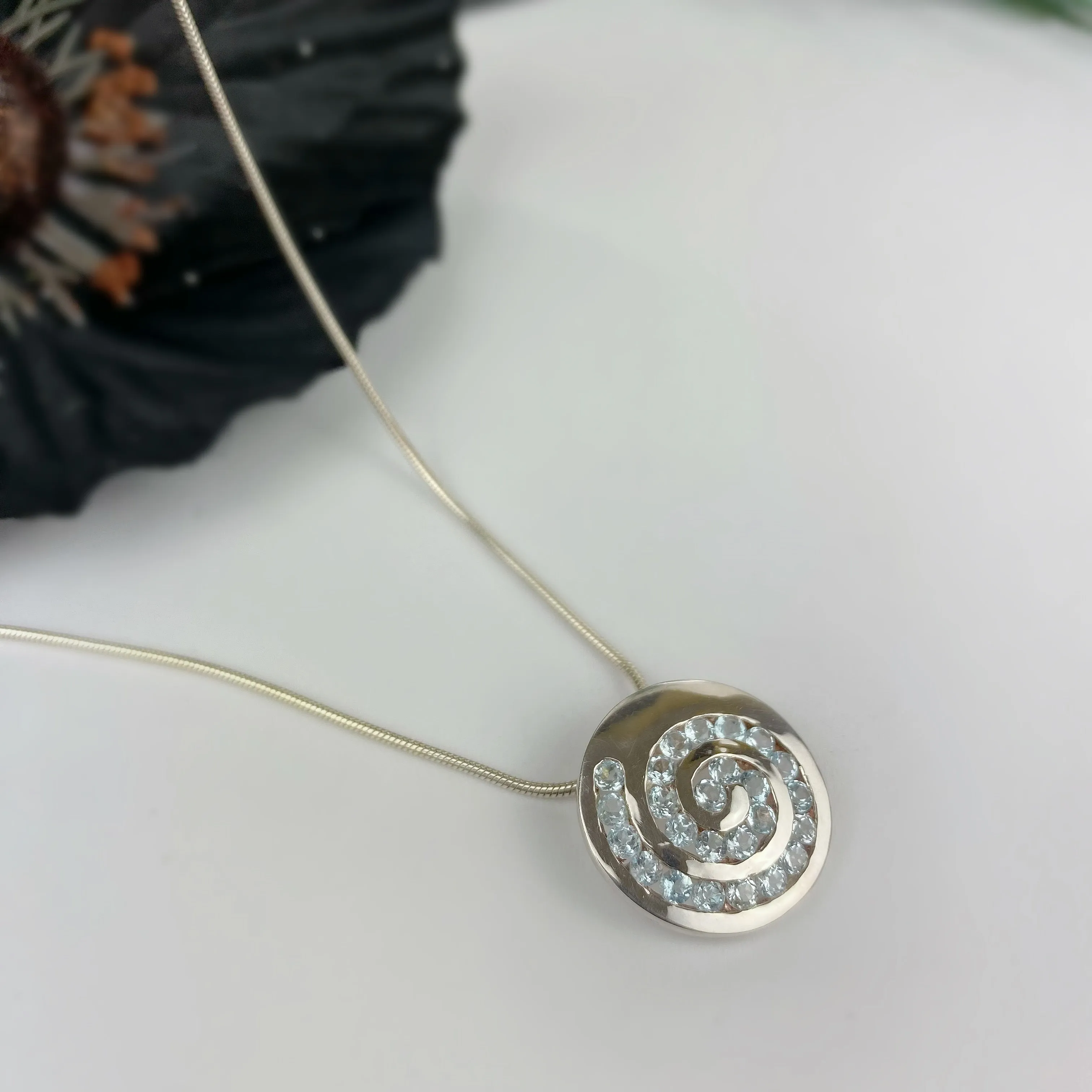 Spiral Gem Pendant - VP226