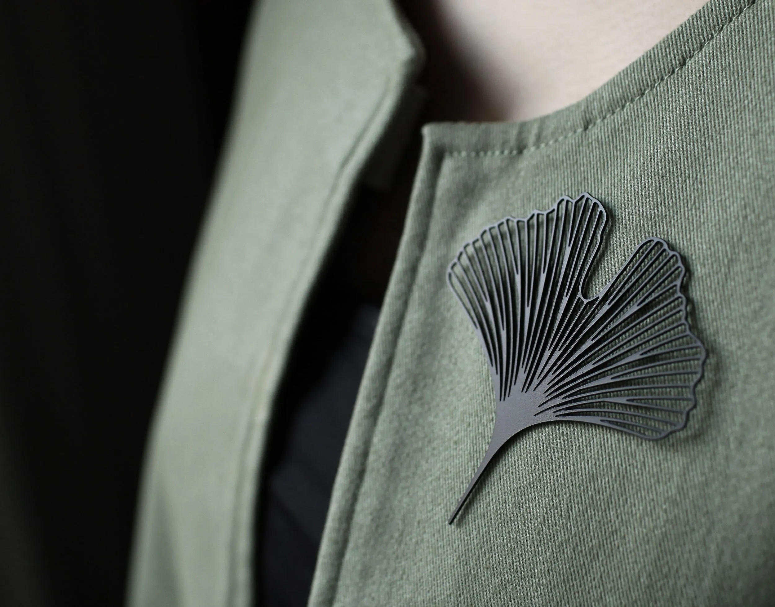 Stainless Steel Brooch - Ginkgo