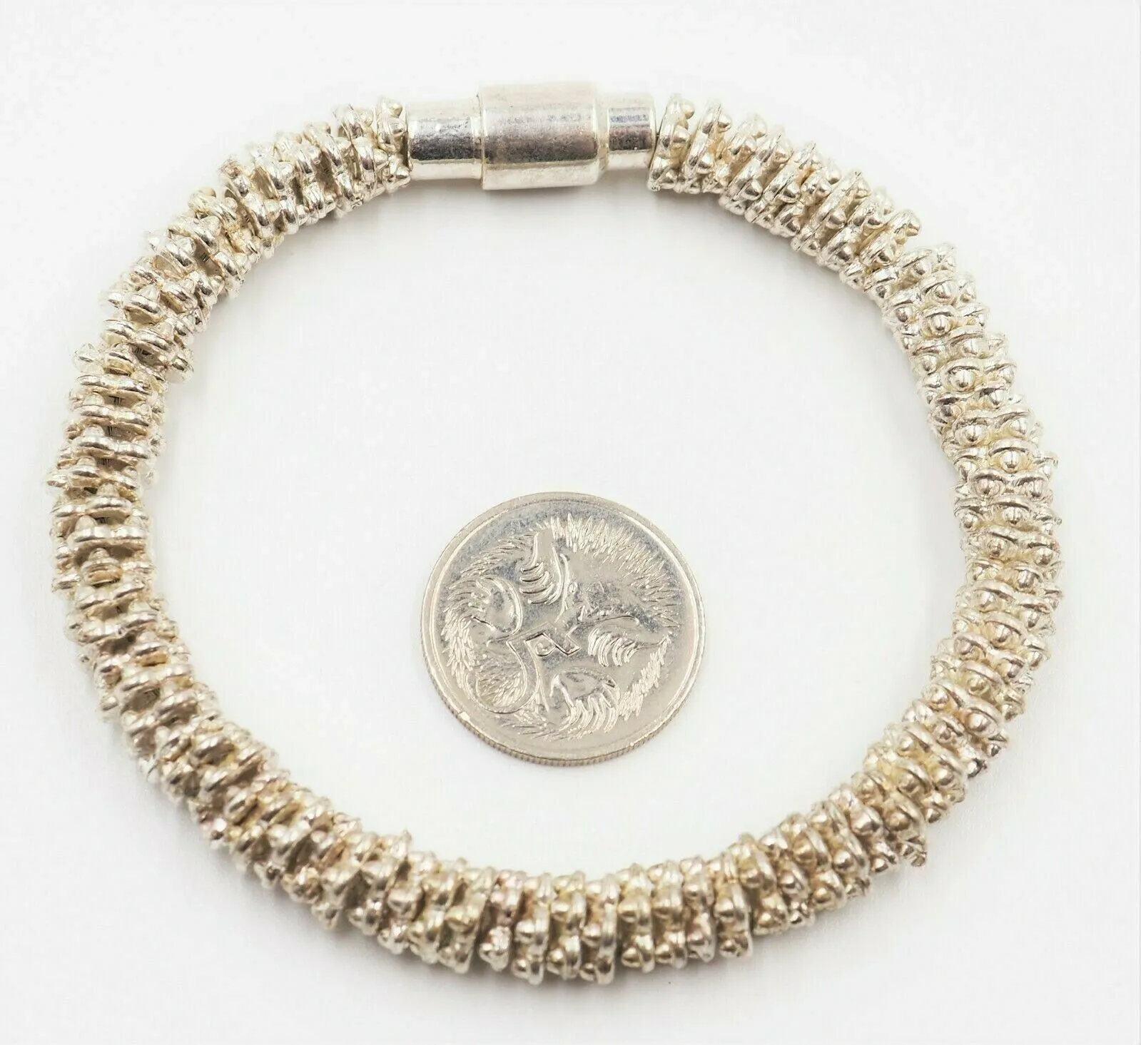 Sterling Silver Bracelet - Fine Jewellery - Length: 18cm - Magnetic Clasp