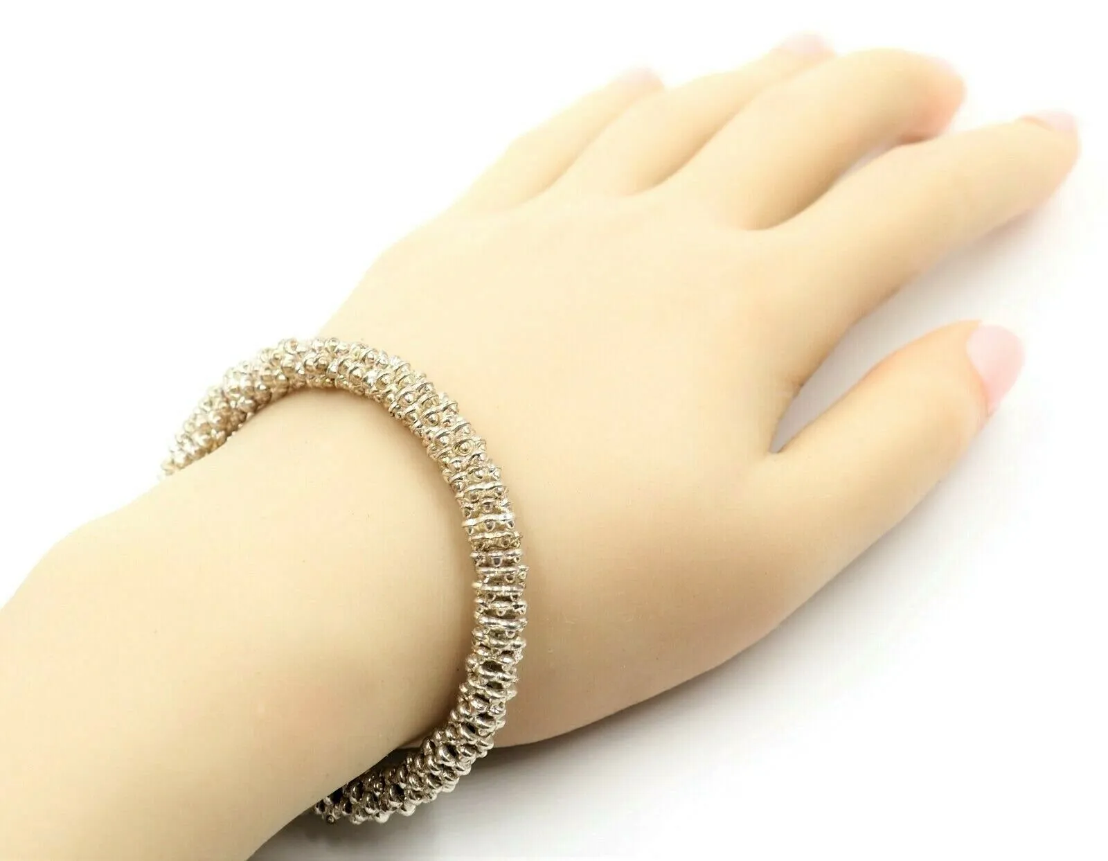 Sterling Silver Bracelet - Fine Jewellery - Length: 18cm - Magnetic Clasp