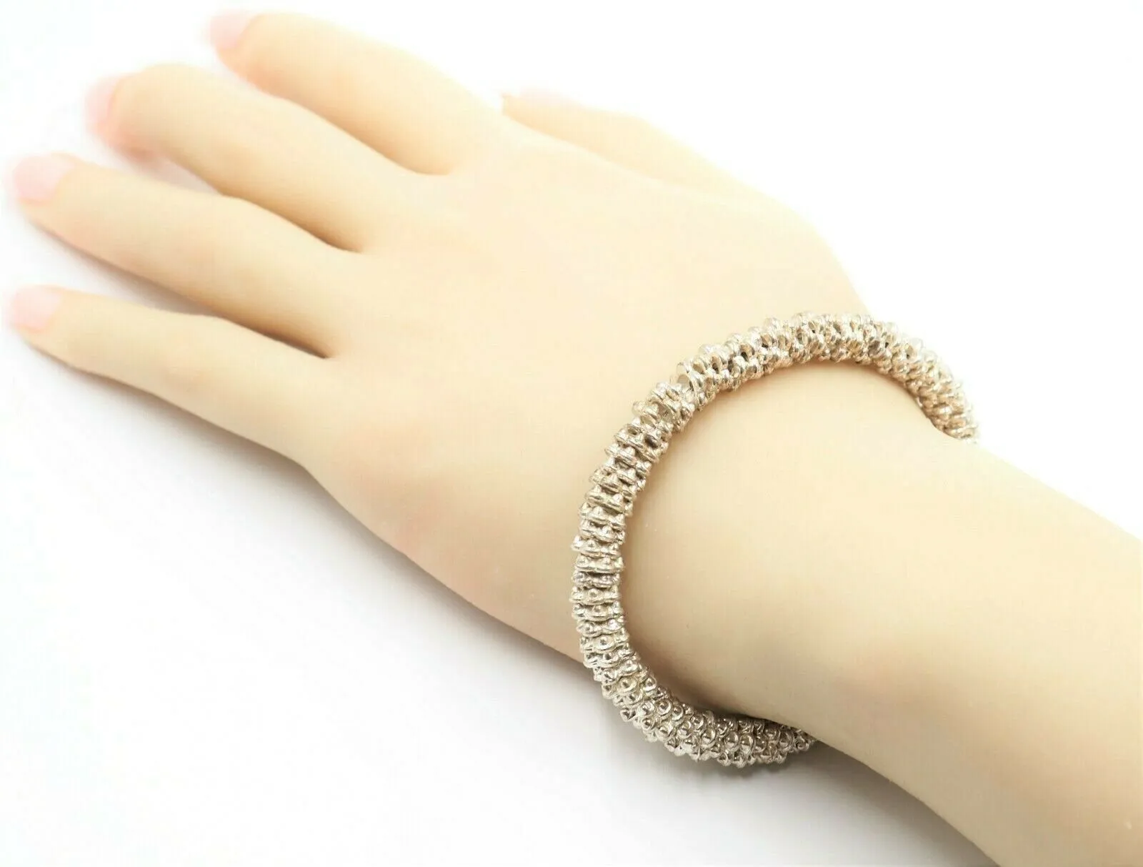 Sterling Silver Bracelet - Fine Jewellery - Length: 18cm - Magnetic Clasp