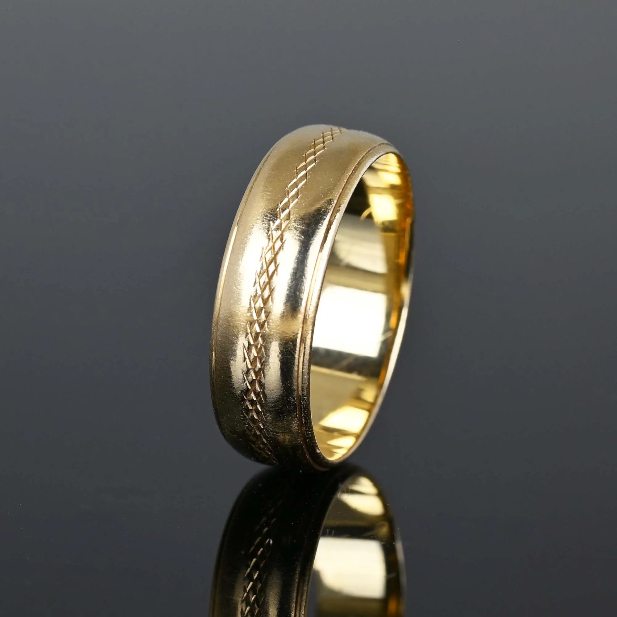 Vintage Art Carved 14K Gold Ring Wedding Band