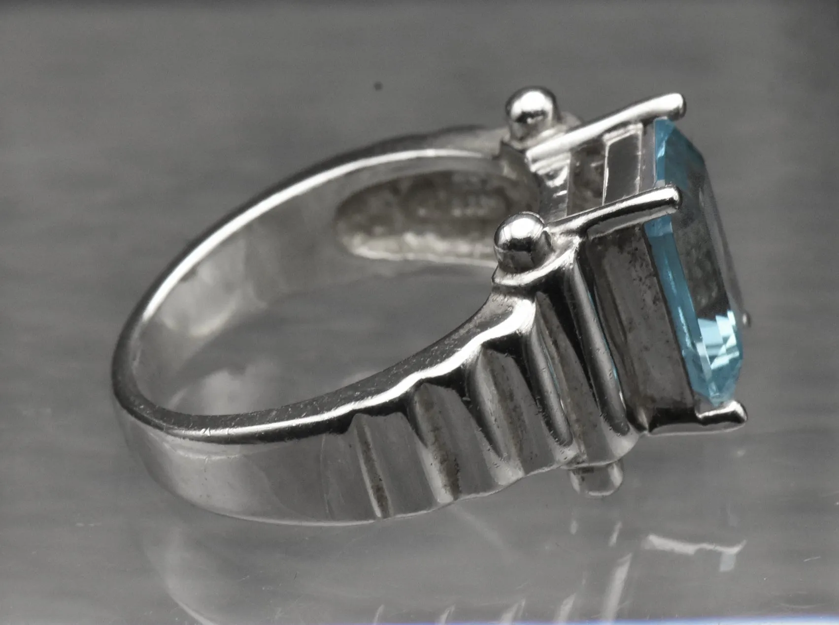 Vintage Blue Topaz Sterling Silver Ring - Size 5.75